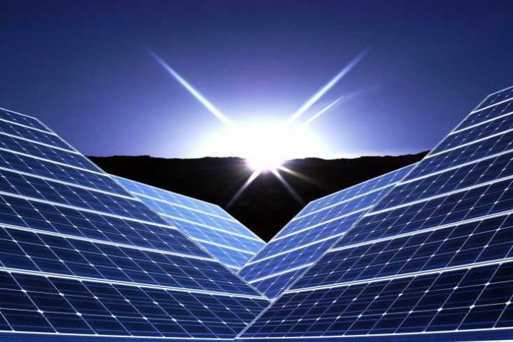 GET SOLAR ENERGY OP NACHT Troch net-konvinsjonele metoaden