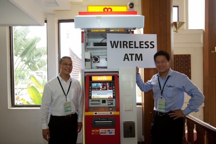 Wireless na ATM