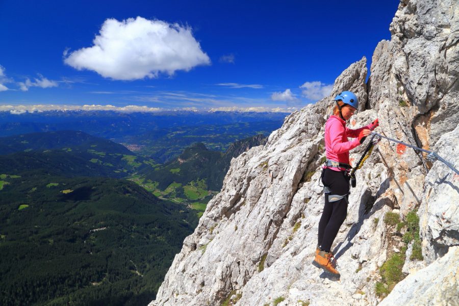 Travel Tips 5 Things To Make Your Mountain Climbing Safe