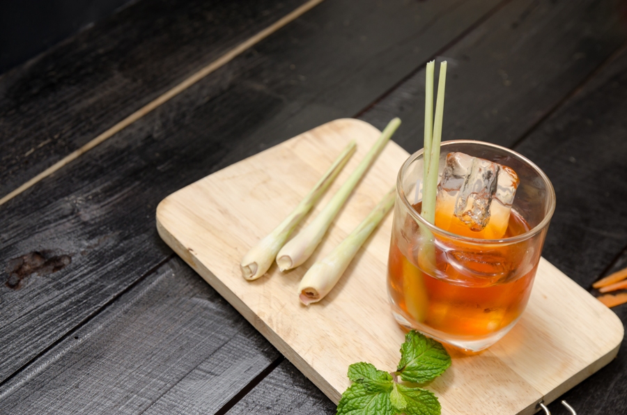 6 Remarkable Reason To Drink Lemongrass Tea Daily
