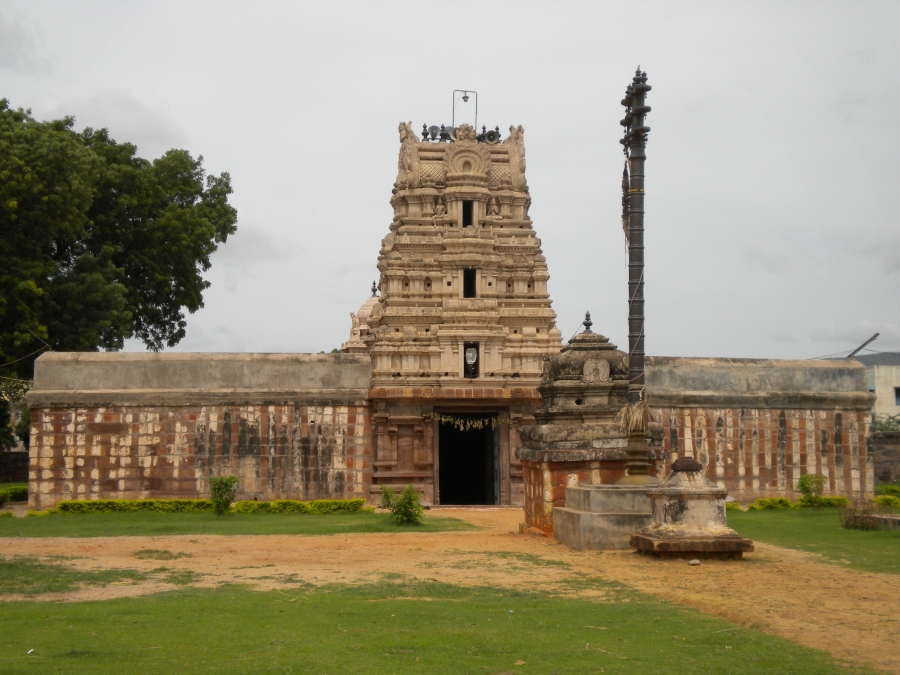 South India Temple Tour – Get Stunned With The Elegant Architecture and Design