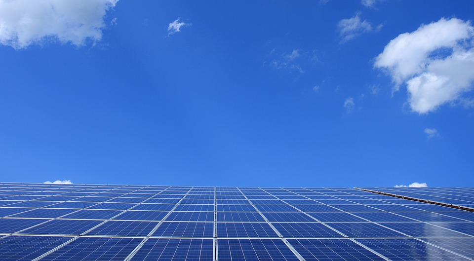 It’s Time to Go Solar: 5 Ways to Utilize Solar Energy for a Multi-Family Housing