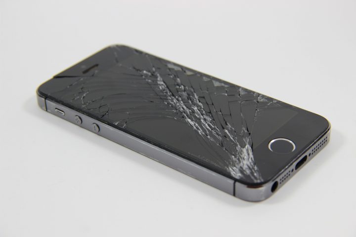 iPhone screen repair in NYC